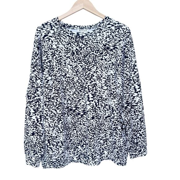 Athleta Black White Printed Balance Pullover Sweater Sz L - Picture 1 of 5